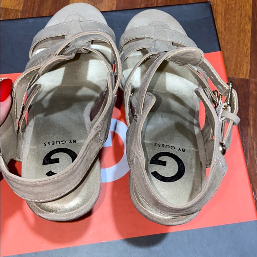G by guess wedges - Picture 6 of 14
